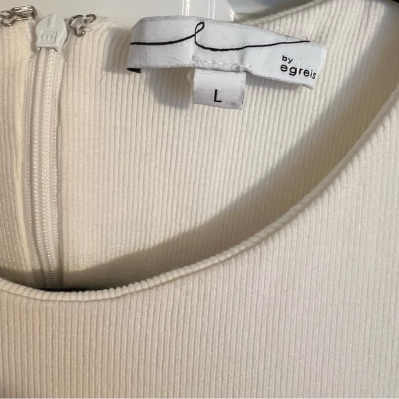 By Egreis Madani Dress - Picture 7 of 11